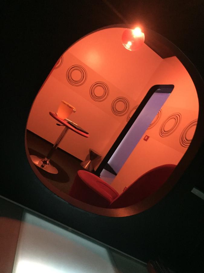 Bubble Lounge Hotel Hooglede Екстер'єр фото